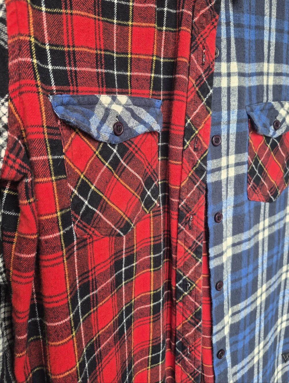✨ VINTAGE VEXY — GRUNGE FLANNEL MADE IN MONTREAL ✨